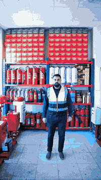 درع الدار.. أمانك بذمتنا، وشغلنا يحجي عنا 🛡️🔥
​من أرض الواقع، ننقل لكم كيف نحول "الخوف" إلى "أمان" بخطوات هندسية مدروسة.
في هذا الفيديو، أمّنا موقع مخازن بمساحة 2000 متر بالكامل، لأن الشغل "المرتب" هو أساس السلامة.
​⚙️ تفاصيل المنظومة اللي تبيض الوجه:
​تغطية شاملة: توزيع 6 كابينات (Hose Reel) لتغطي كل زاوية بالموقع.
​قوة ضخ جبارة: مضخة بسعة 50 غالون بالدقيقة، بضغط 6 بار وقوة 10 حصان.
​أمان مضاعف: المنظومة تعمل بمحركين (ديزل وكهرباء) لضمان العمل تحت أي ظرف.
​🏗️ فروعنا وكادرنا الهندسي:
نحن معك وين ما تكون في العراق، بخبرة وإدارة نضعها "بذمتنا" أمام الله وأمامكم:
​📍 الفرع الرئيسي: بغداد الجديدة - بإدارة الأستاذ مشتاق الشمري.
📞 للاتصال والاستفسار:
***********
​📍 الفرع الثاني: محافظة صلاح الدين - بإدارة كادر هندسي مختص:
📞 المهندس عبدالله الربيعي (اتصال مباشر): ***********
​ حسن الياسري (واتساب فقط): ***********
(رابط واتساب مباشر: https://wa.me/9647806326709)
​خدمة وأمان.. تقدر تثق بيها.
​#درع_الدار #محلات_الشمري #سلامة #إطفاء #بغداد_الجديدة #صلاح_الدين #هندسة_حريق
