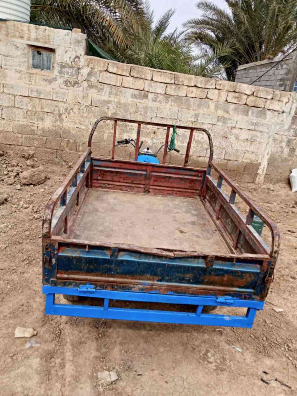 السلام عليكم ستوته للبيع دايوان ستوته نضيفه ماعوزه شي السعر  500 وبيها مجال مكلف بلنشر لاستفسار على الرقم *********** مكان الصويره ناحيه الشحيميه
