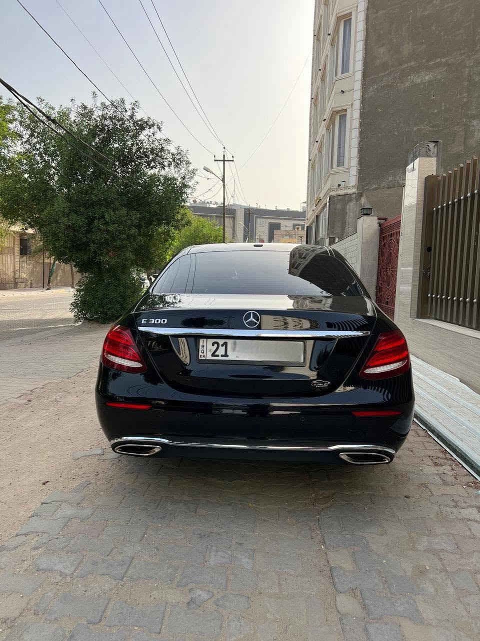 🚗 Mercedes-Benz E300

📅 الموديل: 2018

🛣️ الممشى: 80,000 كم

🎨 اللون: أسود

⚙️ المحرك: 2.0 Turbo

⛽ الوقود: بنزين

📍 المحافظة: كربلاء
🔗 الضرر:جاملغ الايسر فقط بدون AIRBAG

💰 السعر: (اكتب رقم 1 )

📞 للتواصل: (***********

━━━━━━━━━━━━━━━

✨ سيارة نظيفة جدًا، جاهزة للاستخدام، والمحرك والجير والشاصي بحالة ممتازة.

📩 للمزيد من الصور أو الاستفسار، راسل الصفحة.

DRIVO | Drive Your Dream 🖤🚘 #Your #dream
