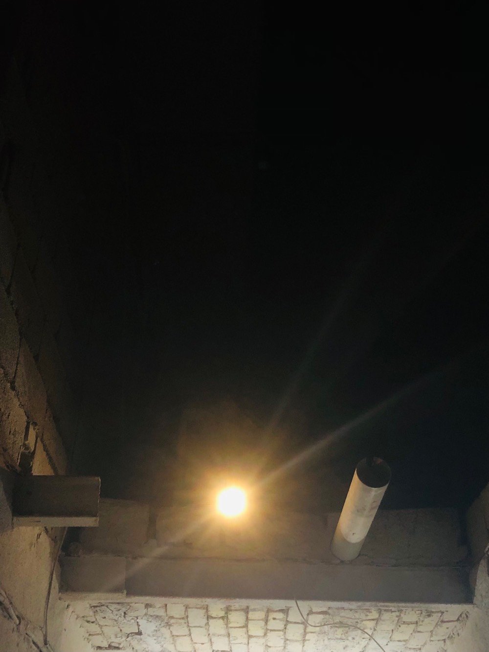 سلام عليكم كامرات مرقبة 
جداد غير مستختمات صوره وصوت 18فلاش  عداد الكامرات ذنين سعر الوحده 15الف 