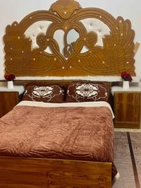 غرفة نوم خشب • جديد • بيه مجال