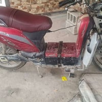 دراجه شحن بطاريتين منفوخات شغاله نقص شاشه واشاير اتصال ٠٧٧٠٧٩٠٤٩٧٦