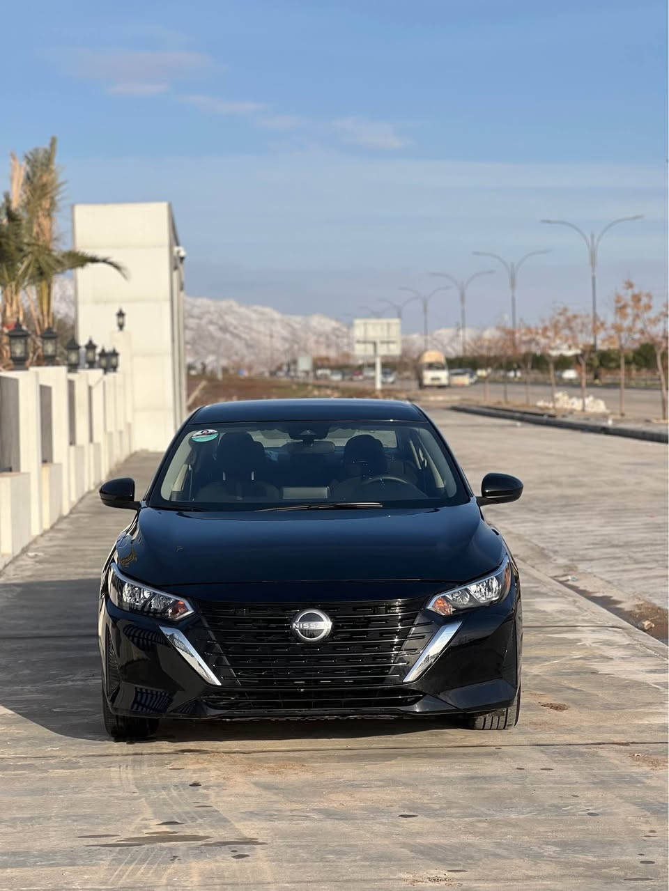 نيسان سينترا SV 
موديل/2025
سبغ/ بولند قباغ صندوق بي داغلي
ايرباك/ ستيرن 
سعر /120$
رقم كاتي 
شه رتي رقم
شانصي شه رت
گير و مه كينه شه رت
غرقان و برين شه رت
مواصفات SV
شاشه مه زن
حساس
رادار 
كاميره
به سمه
شغال
ويل كروم
12 هزار روشتوه
گير توماتيك
جام كاره باي
هه ر چار تا جديد
واتساب/ *********** اكر, نينوى
