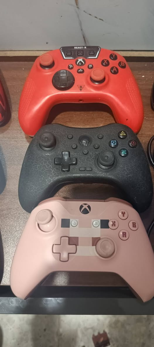 سلام عليكم متوفر 15 قطعة جوستك اكس بوكس لبيع كل قطعة و سعر خوان ما اجاوب علة تعليقات فقط خاص او وتساب *********** سعار اقل وحدة سعره 25 قطع كلة اصلي
