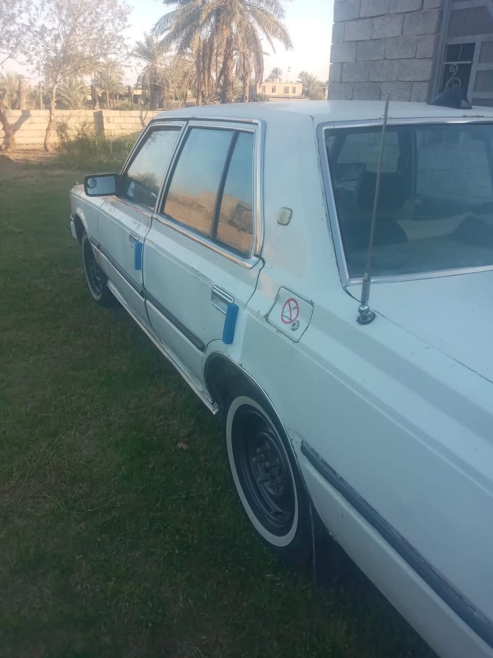 السلام عليكم سيارة سوبر ٨٢مكفوله كير محرك كهربائيات كله شغاله تايرات جديده كشره حلو رقم انبار دولي بسمي الرقم الجديد صدر امامي خلفي كله جديد 
رقم الهاتف ***********
