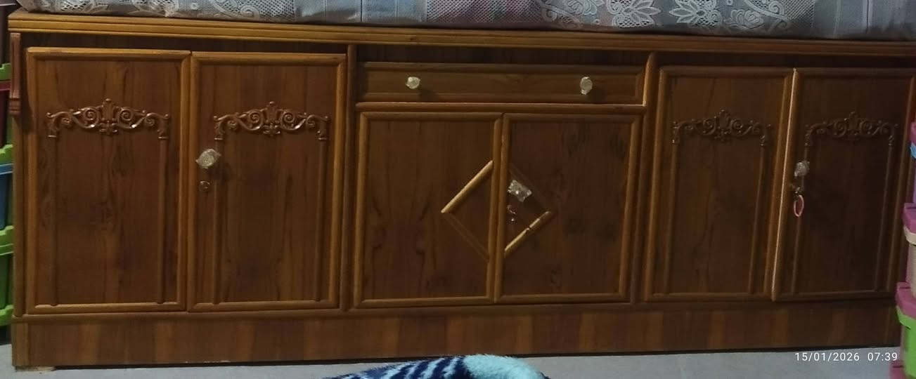 كنتور 4ابواب مستعمل شهرين هو والبوفيه
الكنتور ب190والبوفيه 165
التخم ب225
العربانه ب، 25
المنكنه كامله مع مقص ودايس ب50
***********
بعقوبة كاطون الرازي
