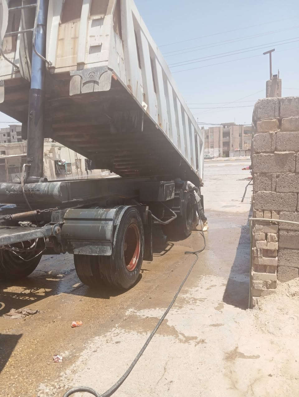 السلام عليكم عربانه للبيع تخم تايرات جدد حداديه جديده دنجير 16 شاص الجديد مقفوله شاصيه كفاله عامه تريد بس بودي شغاله حاليا جاي تشتغل السعر 70 ورقه قفل رقم الهاتف*********** رقمي الثاني*********** اكثر استفسار على هذا الرقم مكان العربانه ديوانيه
