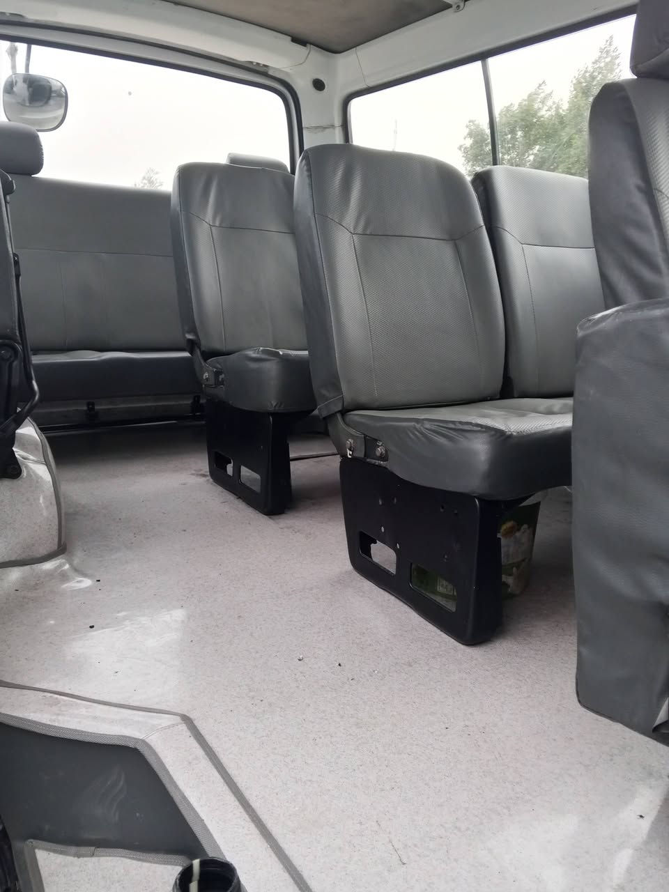 سلام عليكم للبيع جنبي حبريه موديل 14ستلام 19سياره كفاله بيهة بارد باب سلايت مكينه وكير بل صندوك قبق أصفر رقم بغداد مصفره هيه وغرامات بسمي سنويه ل31 رقم *********** مكان سياره بغداد
