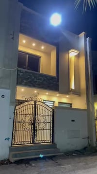 بيت مساحة 130 متر بشارع الكامرات الاول شارع اسواق الأمير بي خمس غرف نو...