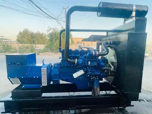 مولد سكانيا بومه 95قبق بلاستك بم ميكانيكي تجفيت جديد بوش بستم رنك المولد شرط الحمل توليد 200بلادي ضمان مكان المولد بغداد كسرة وعطش للاستفسار تصل تدلل ***********
