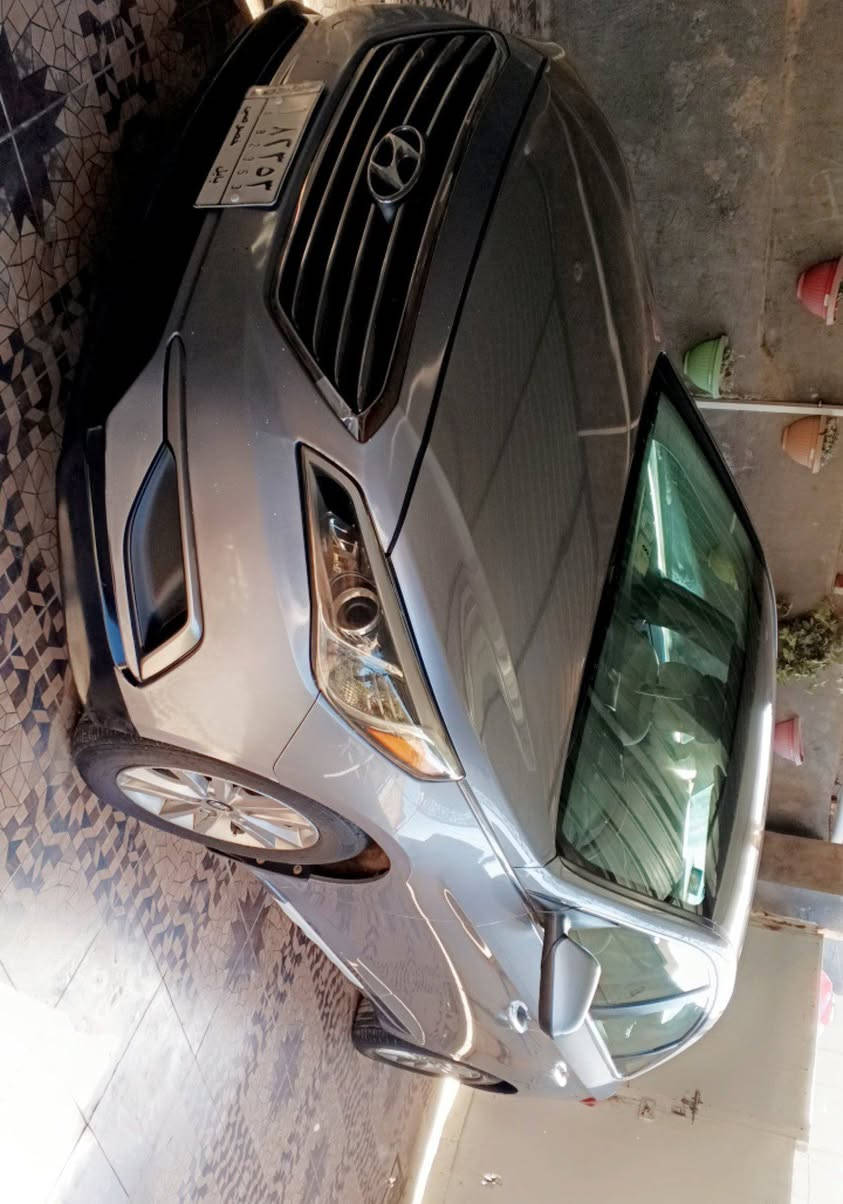 سوناتا 2016 لون فيلي اسمنتي وارد امريكي 
 محرك 2400 
حادثها قطعتين  بدون تبديل. 
بأسمي رقم بابل انكليزي  
السعر 133 
للأستفسار ***********
