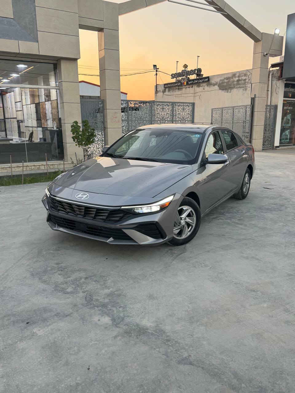 سلام عليكم النترا 2024 مرقمة شهداء قادسية سنتين وصير حرة وكالة عامة من المالك السعر 118 بيه مجال صور الحادث بالمنشور سيارة جديدة ماشية 14 الف نص مواصفات محرك 2000 دوش سيارة جاهزة كل نقص مابيه على وضع الشركة مكاني ديوانية ***********
