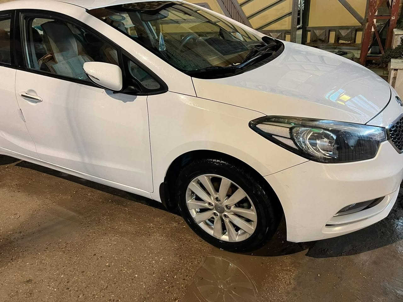 سيراتو وكالة المجموعة الدولية 2014 رقم بغداد 11 الجديد بأسمي محرك 2000 دوش المرغوب 6 كير ماشية 125 مواصفات:

سلايد طكتين. تبريد قطعتين. اشارة بالمرايا. تحكم ستيرن اوامر صوتية ومثبت سرعة. حساسات. كشافات. مانع تزحلق. لايت عدسة متحرك مع حاجب نهاري محرك دوش 2.0. داخل رصاصي. يدات ستيل داخل وخارج. 4 دسك خمس ويل كب وخمس تجاوي سويجات عدد2 // مكان الحلة // السعر 132
***********
