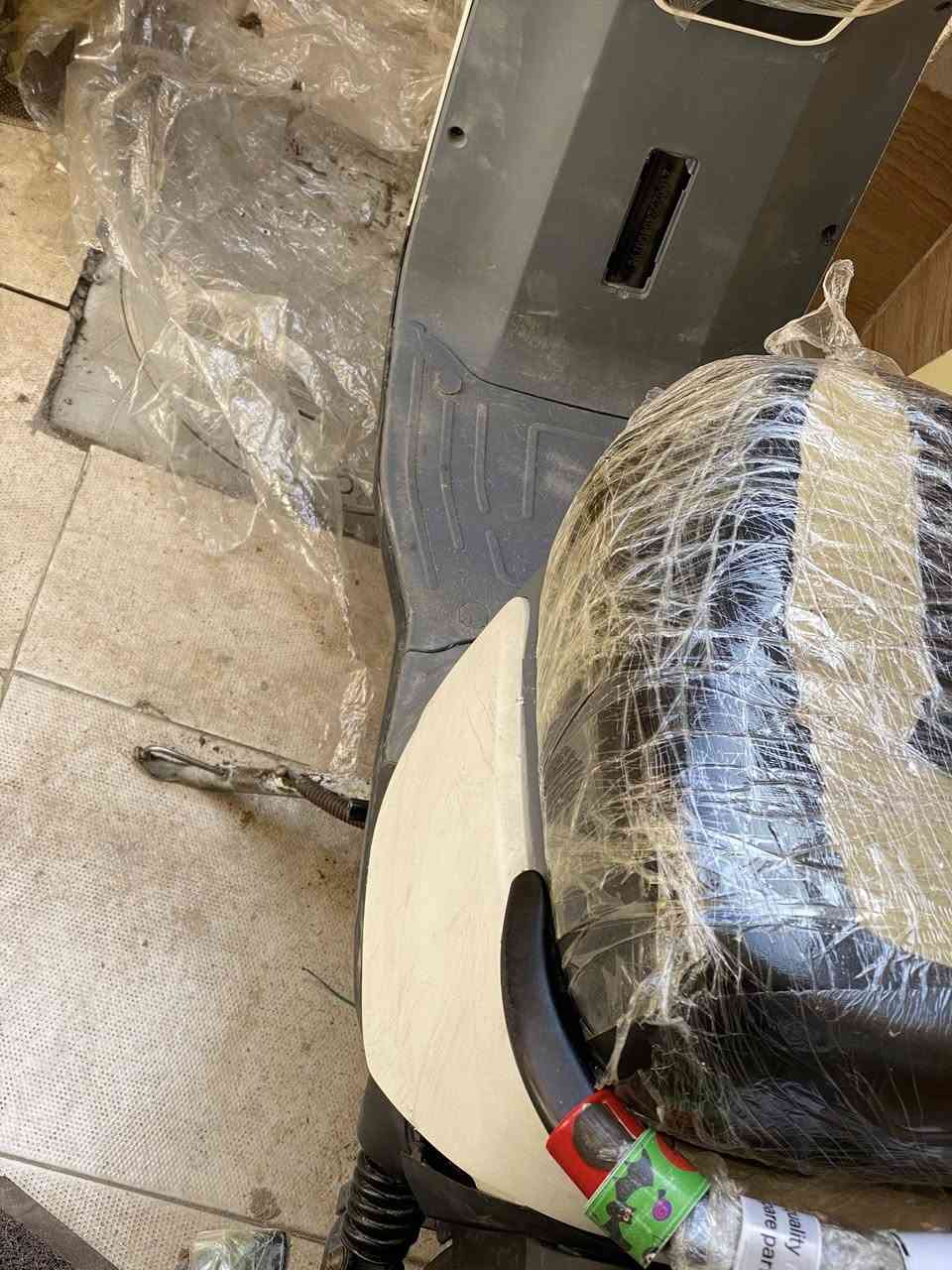 سلام عليكم دراجه شحن للبيع بطاريات جدد ونلي السعر 150 وبيها مجال للشراي المكان بغداد حي الجهاد ***********النقص فقط منفذ شحن الدراجه وجوزه التشغيل بس تشتغل بصمه
