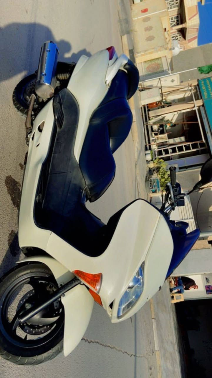 السلام عليكم دراجة فورزا 0/8 رمبة مكفولة
سعر مليون و 200 

***********
