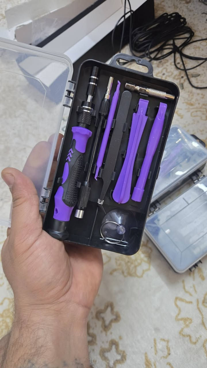 هارد من شركه leaxr 
M.2 الجيل الرابع حجم 1tb 

ساعه RGB قاعده صاج منفذ تايبسي

عدد احترافيه متكامله الكترونيات 

للتواصل خاص متوفر توصيل 
***********
