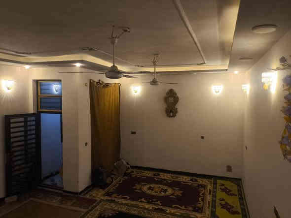 200 متر للبيع موقع مميز قريبه من الشارع العام
خدمات كامله ماء كهرباء تبليط بعرض 15 متر خط مولد سوك مدارس اهليه وحكوميه انترنيت ضوئي
بسعر 90 وبي مجال
عنوان البيت نجف مقابل ملحق قرية الغدير
للاستفسار اتصل على *********** أو مراسله واتساب
