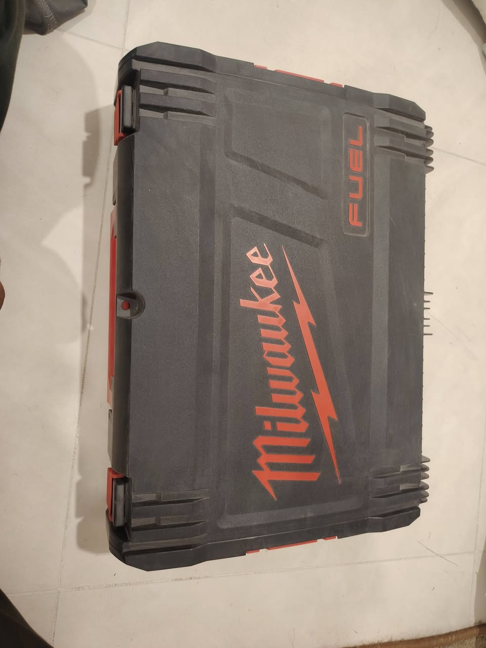 السلام عليكم دريل milwaukee m12 لقم +بطارية 6A +علبة وشاحن ب 350 موجود توصيل


**إذا كنت صاحب هذا الإعلان وتريد حذفه لأي سبب، رجاءا أرسل رسالة إلى الدعم الفني**