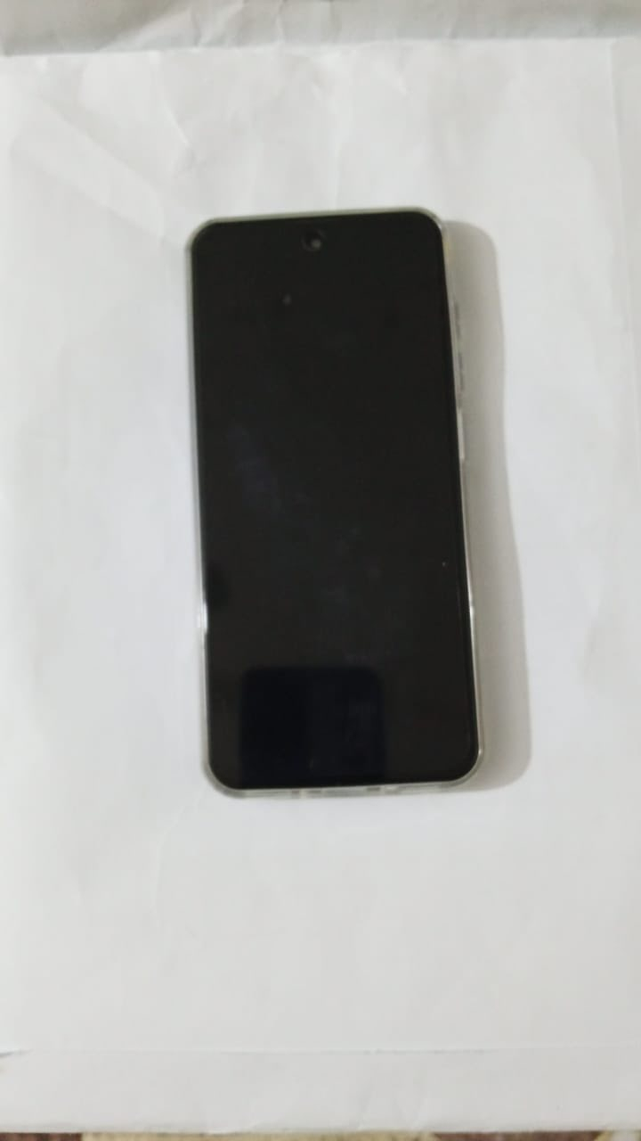 سلام عليكم تليفون للبيع بعدة جديد مكاني بغداد بلديات لاتصال *********** السعر خاص
