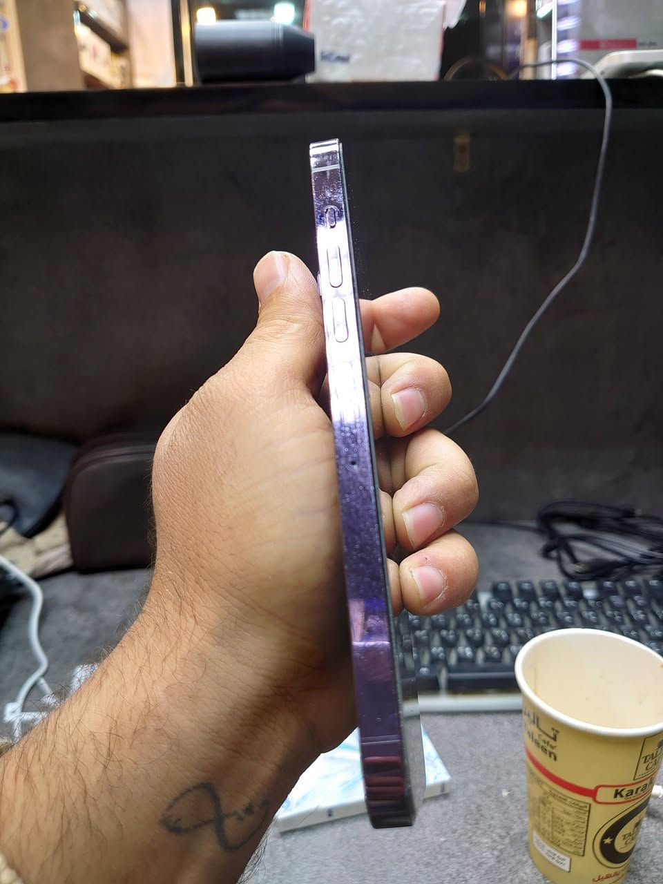 السلام عليكم 
ايفون 14 برو ماكس ZA
دبل خط مكفول الجهاز نضافة 100/100 
بطارية 85 ذاكرة 256


**إذا كنت صاحب هذا الإعلان وتريد حذفه لأي سبب، رجاءا أرسل رسالة إلى الدعم الفني**