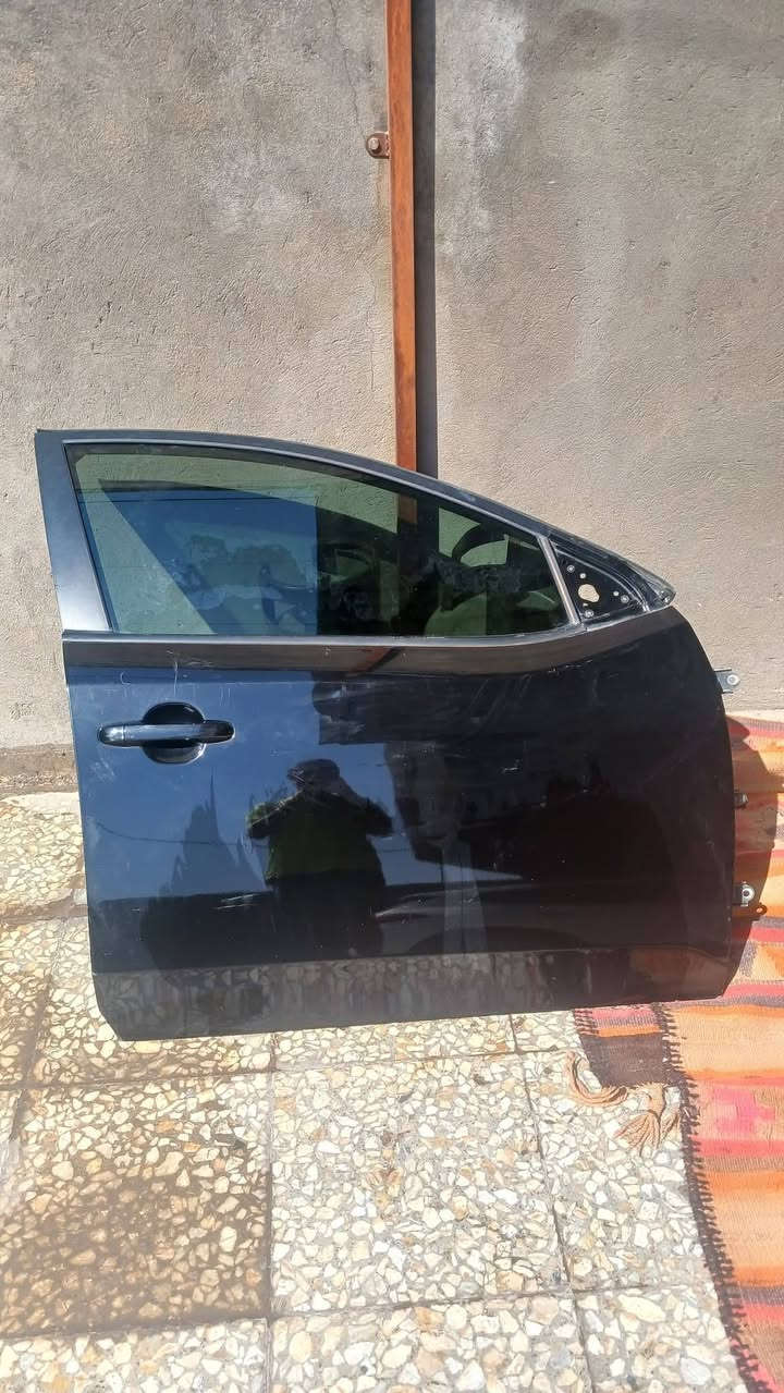 جنط فورتي تك باب اربع بيبان امريكي
بيبان امريكي قديم وحديث فورتي 
***********
