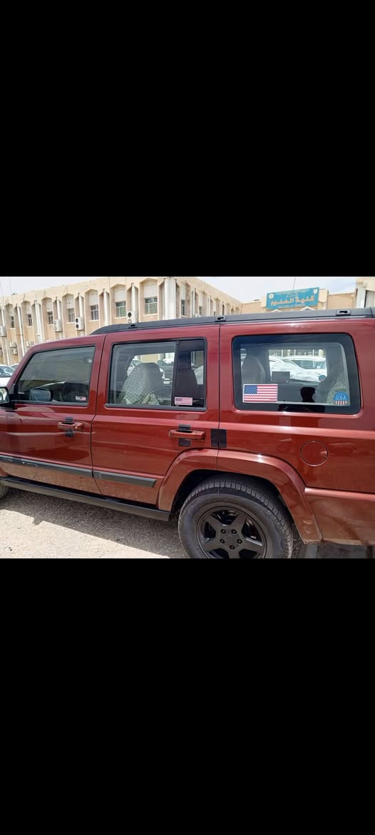 السلام عليكم جيب كامندور 2007 مكينه 4700 V8ستوني شادهه بسمي شخصين سنويتهه ل2030 رقم بغداد انكليزي السياره حادثهه خشم الجاملغ بس وشويه بل بنيد عارضهه ب95وبيه مجال *********** مكان السياره ميسان
