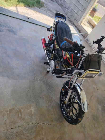 لبيع نامي برو محسن 200عدل موديل 25 جديد بعده مكان جسر حلوان  سعر 925بي مجال***********
