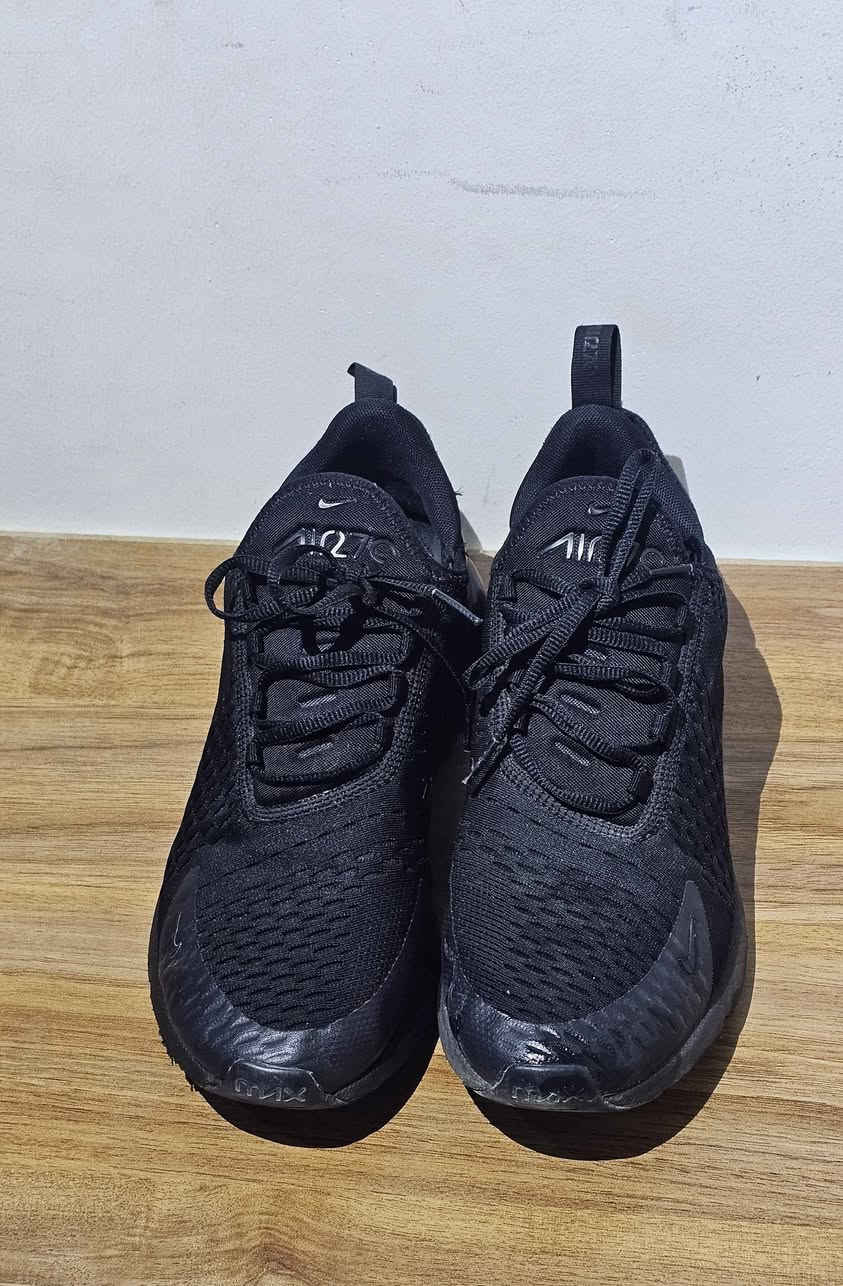 Nike air 270 c orginal 
Size44
Cm 28
نایکی ئایەری ٢٧٠ س 
قیاس٤٤
٢٨سم
کەم بەکارهاتوو وەک لۆک وایە السليمانية, العراق


**إذا كنت صاحب هذا الإعلان وتريد حذفه لأي سبب، رجاءا أرسل رسالة إلى الدعم الفني**