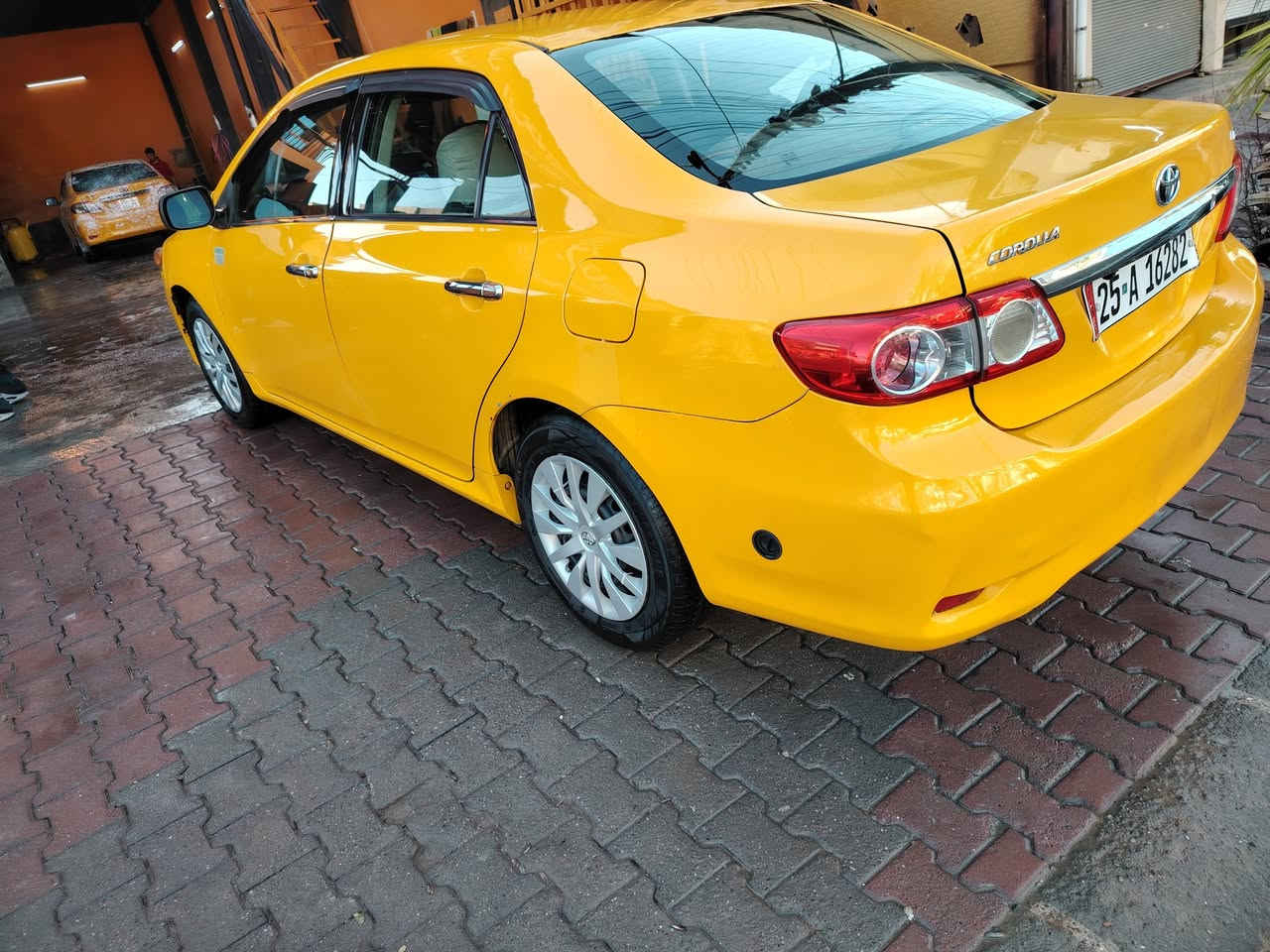 كورلا للبيع موديل 2013 سياره مالت جناي بيها صبغ بالبنيد  بدون دواخل ولايرباك والباقي كفاله عامه عل بلاد
العنوان كركوك حزيران مخزن ليث السعر 130وبيها مجال ***********
