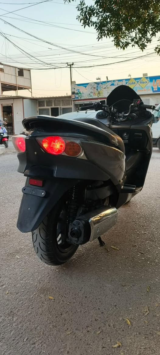 فورزة صفر 10  الدراجة كير 7  نمر 4 تحويلات  بصمتين  كهربائيات كلها شغاله مكانها بغداد الشعب سعرها مليون وربع  ‏‪***********‬‏
