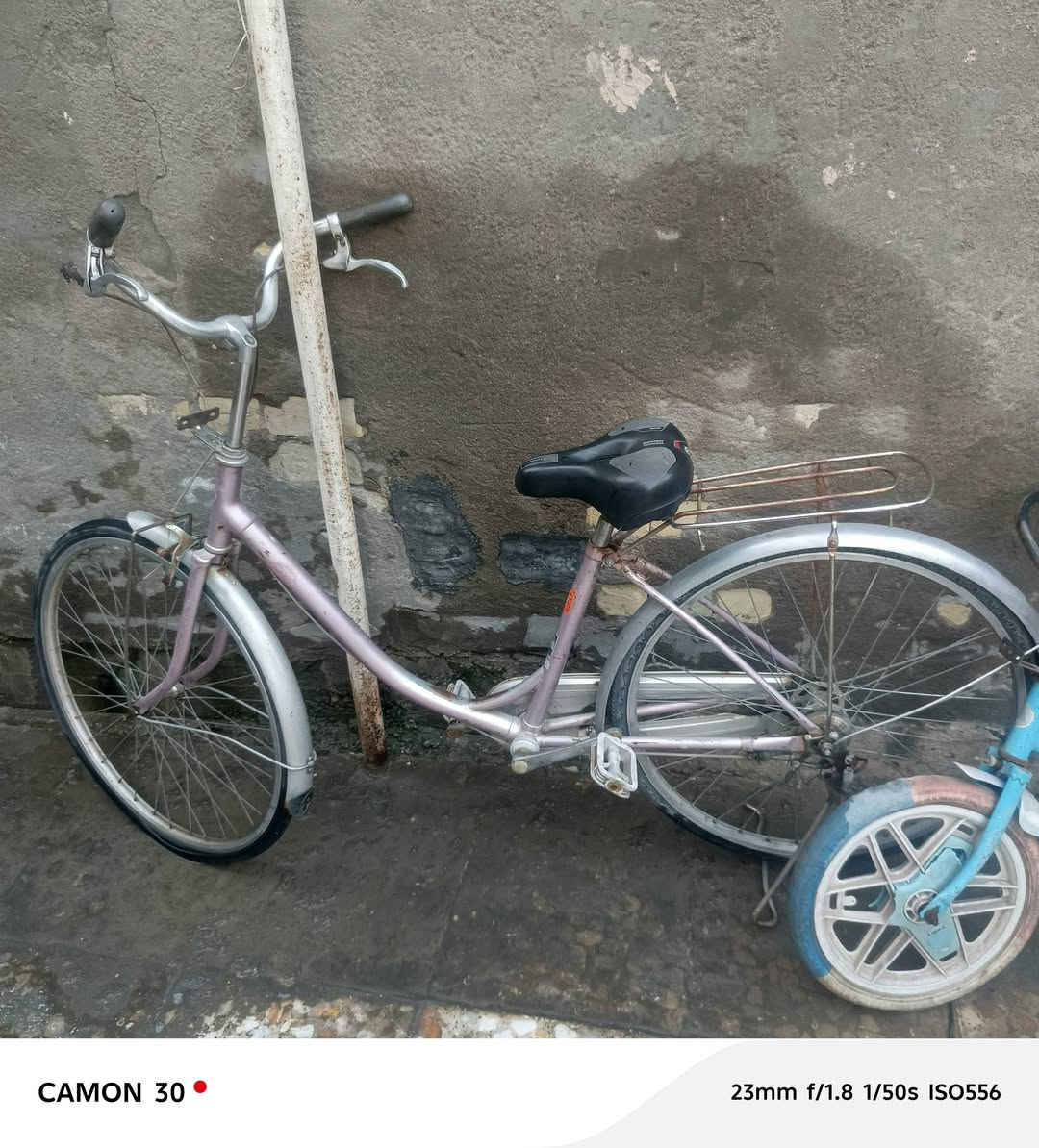 غراض للبيع قيم واخذ


**إذا كنت صاحب هذا الإعلان وتريد حذفه لأي سبب، رجاءا أرسل رسالة إلى الدعم الفني**