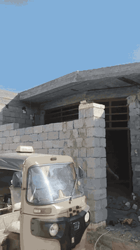 السلام عليكم بيت للبيع حاليا هيكل شهر ويكمل انشالله 150 متر واجه ٧ونص البيت بناء حسابات كله دفن المرازيب تقطير السبلت غرفه ٤/٥ صاله ٧/٦ مطبخ ٥/٤ إله استقبال ٤/٥ حمام مكان غساله مغسله حديقه داخليه البيت ببو شمع قرب الصعده مال حي الرشيد بدايه أبو شمع تجي تشوف العمل والخريطة واسلمك مفتاح نشالله ***********
***********
