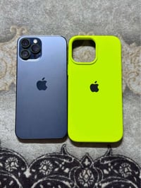 آيفون ١٢ برو ماكس • ٢٥٦ جيجا • شاشة متصدعة