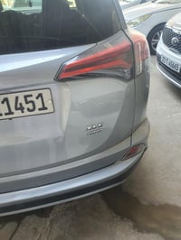 راف فور موديل 2018 اميركي XLE كامل مواصفات  بيها باب تبديل بدون دواخل ...