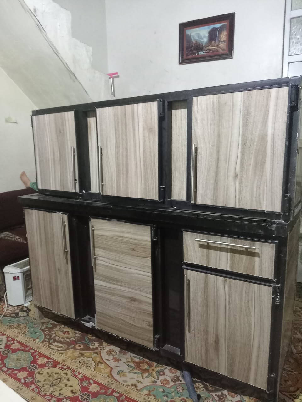 سنك وملحق متر ونص نظيف جدا داخله بلجيس بعده ١٠٠ قفل بدون عمله المكان حله *********** واتساب
