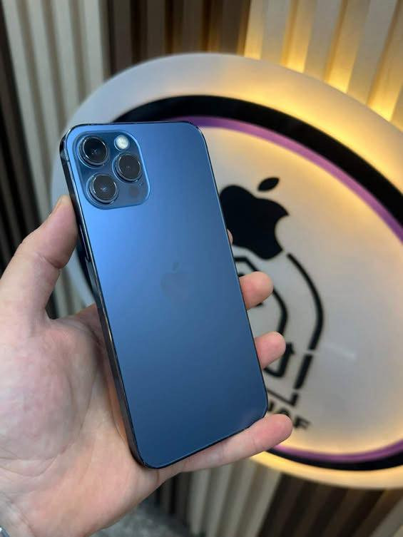 ايفون 12 برو ماكس 
ذاكره 128 
بطاريه 76‎%‎
الجهاز كله شغال 
ب365 وبي مجال حك الجيه 
***********
مكاني نجف
