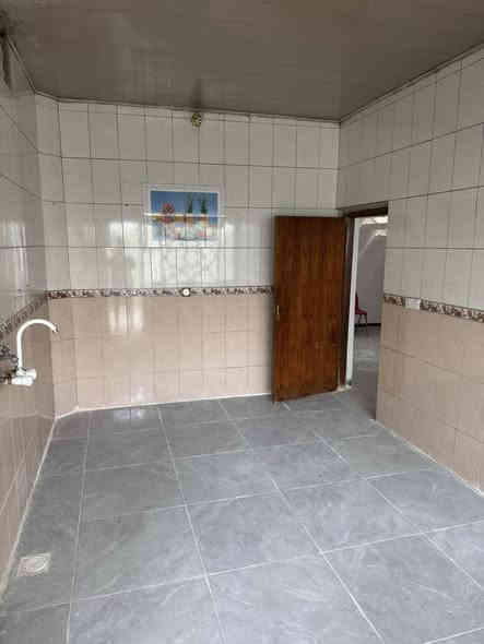 السلام عليكم يعلن مكتب عقارات دبي عن وجواد دار للبيع في حي المرتضى قريب جداً على الشارع العام المساحه 165م واقع حال 180م السعر 85 مليون الاستفسار مرجعه مكتب عقارات دبي في المسيب حي المعلمين مقابل اسواق المسيباوي او الاتصال على الأرقام التالية 
***********
***********
