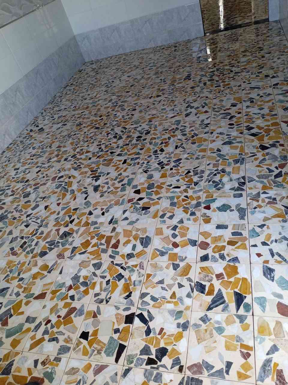 صفاف سرميك بورسلين كاشي بايات ازرات شغل رقم واحد ***********
