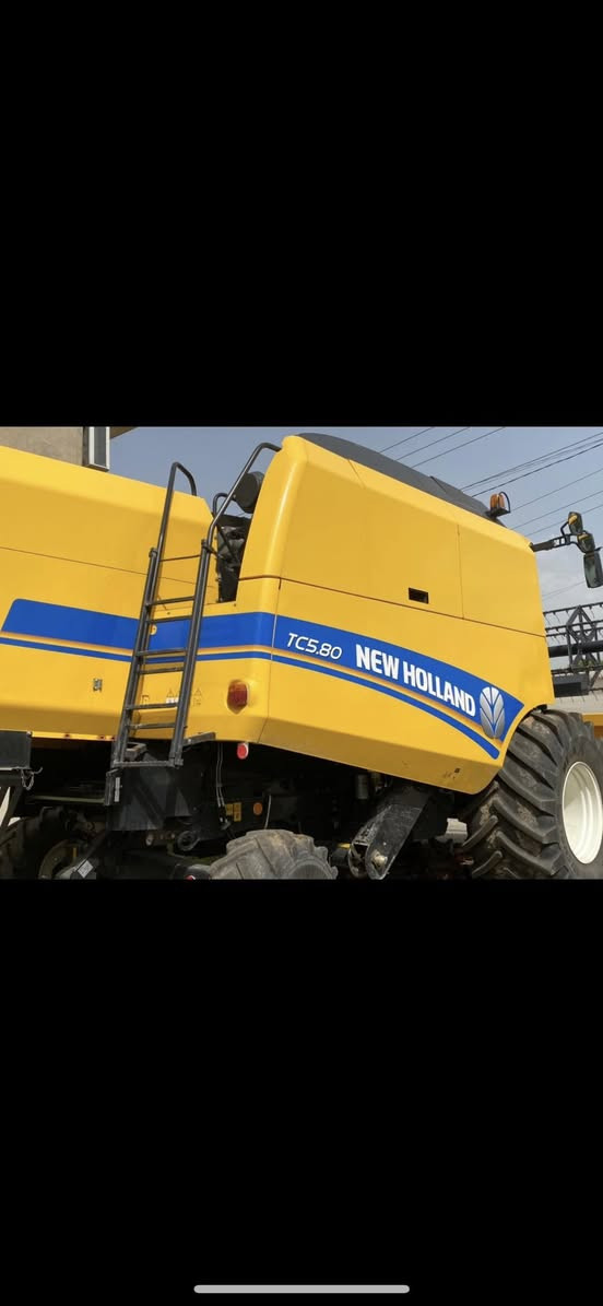 ئەم دەڕاسە بۆ فرۆشتن
مۆدێل ٢٠١٨
بەلجیکی فول مواسەفات
 ١٤٥٠ سەعات ئیشی کردوە
***********
