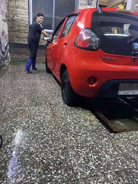 السلام عليكم جيلي باندا للبيع 2013 سياره نظيفه مامتعوبه سعر 52 وبيه مجال مكاني الاعظميه ***********
