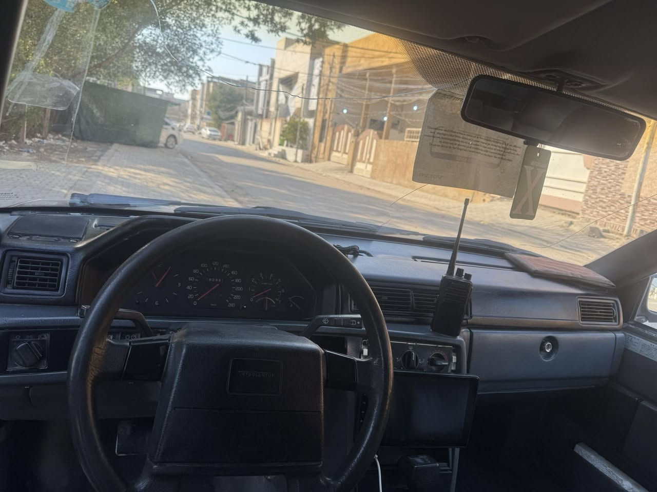 سلام عليكم 
للبيع
كهربائيات كله شغاله 
كشنات كهرباء جلد 
مكينه وكير مكفوله (تيربو) 
غرفه جديده لون رصاصي 
مكان نجف 
للأستفسار الاتصال 

‭0783 851 8522‬
