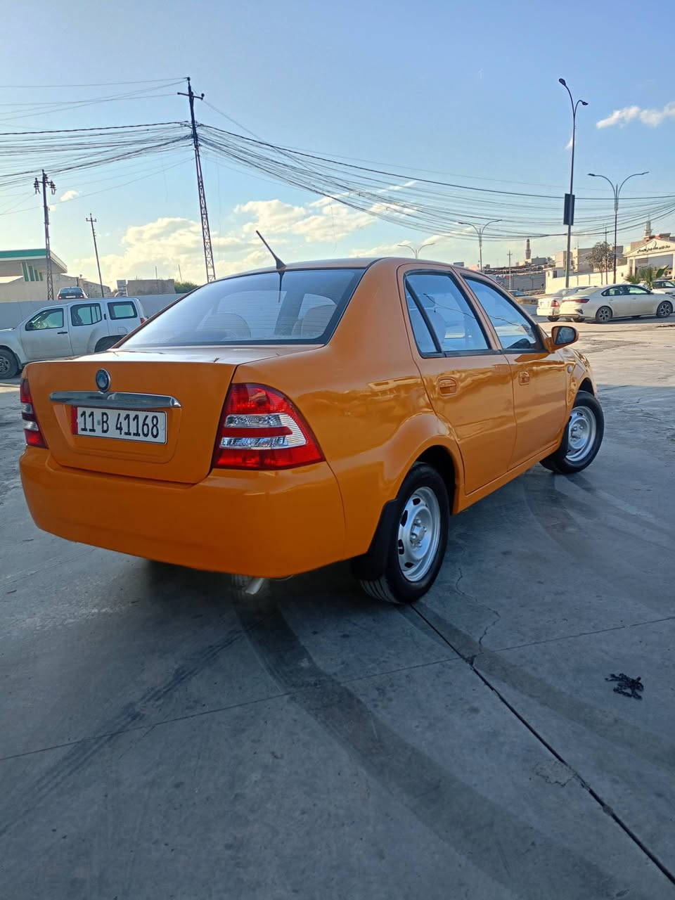 السلام عليكم
سي كي موديل 2012 رقم بغداد دولي مكينه كورلا شرط كير شرط طخم امامي وخلفي جديد استيرن جديد اربع تايرات جدد دوشمة جديدة هيئة غرامات صفر كابون بانزين بيها شرعي بالموصل شرط التحويل 

رقمي 
***********
