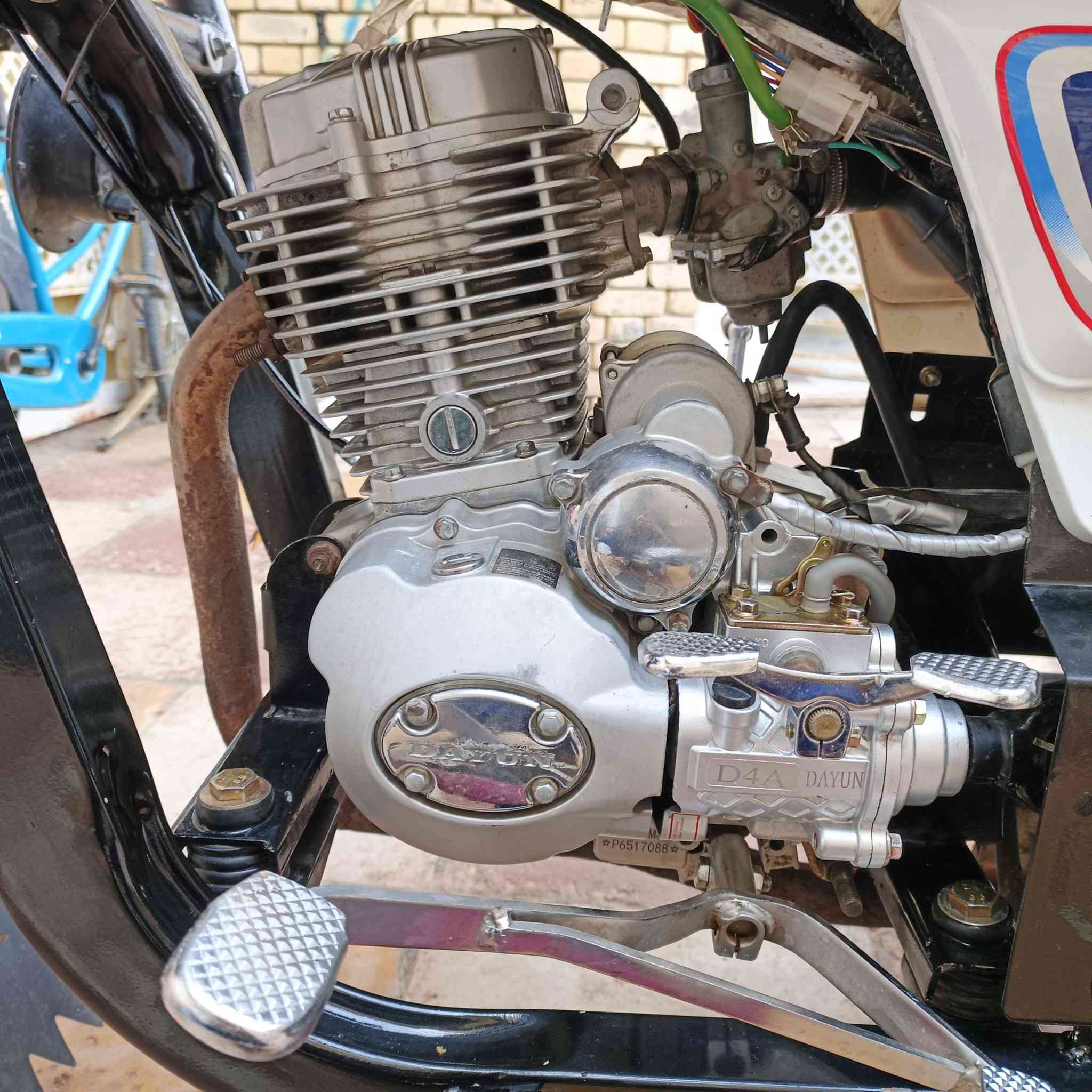 سلام عليكم مكينه للبيع مفتوحه بس بستم هاذه رقمي *********** مديل 23
