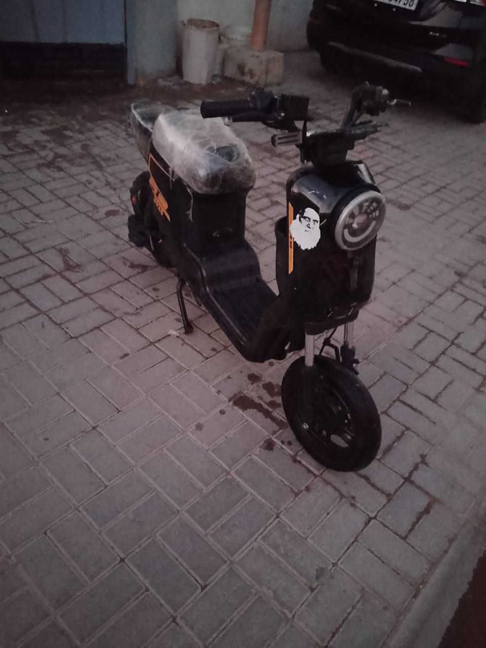 سلام عليكم ار 9 للبيع بدون بطاريات السعر 200
الدراجه نظيفه 2025 الجاملغ موجود والامرايات هم ***********

