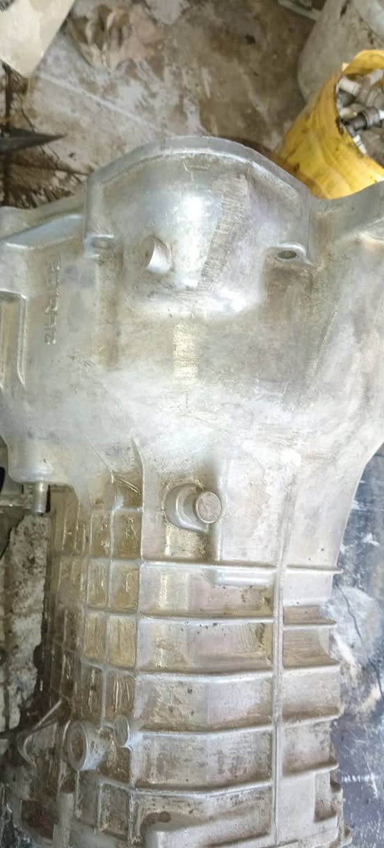 السلام عليكم.  غراض للبيع العنوان نجف.  عقل 525 مفتوح.  ضفيره 25 مفتوح.   گير مال 25 مفتوح. جاترك 260. نمره طويله. فارغ.     عينه وصينيه وفلاوين المانيات مصفرات وكاملات 525.   صالنصه. مال 535 مفتوح.  عقل مال 30 مفتوح.    قبقات المكينه مال 30. ومال 25. نواعم محرك.  وبساتم وذرعان مال 25.     ***********.  النواعم بيهن توصيل. اما الغراض الكبار ماعندي توصيل
