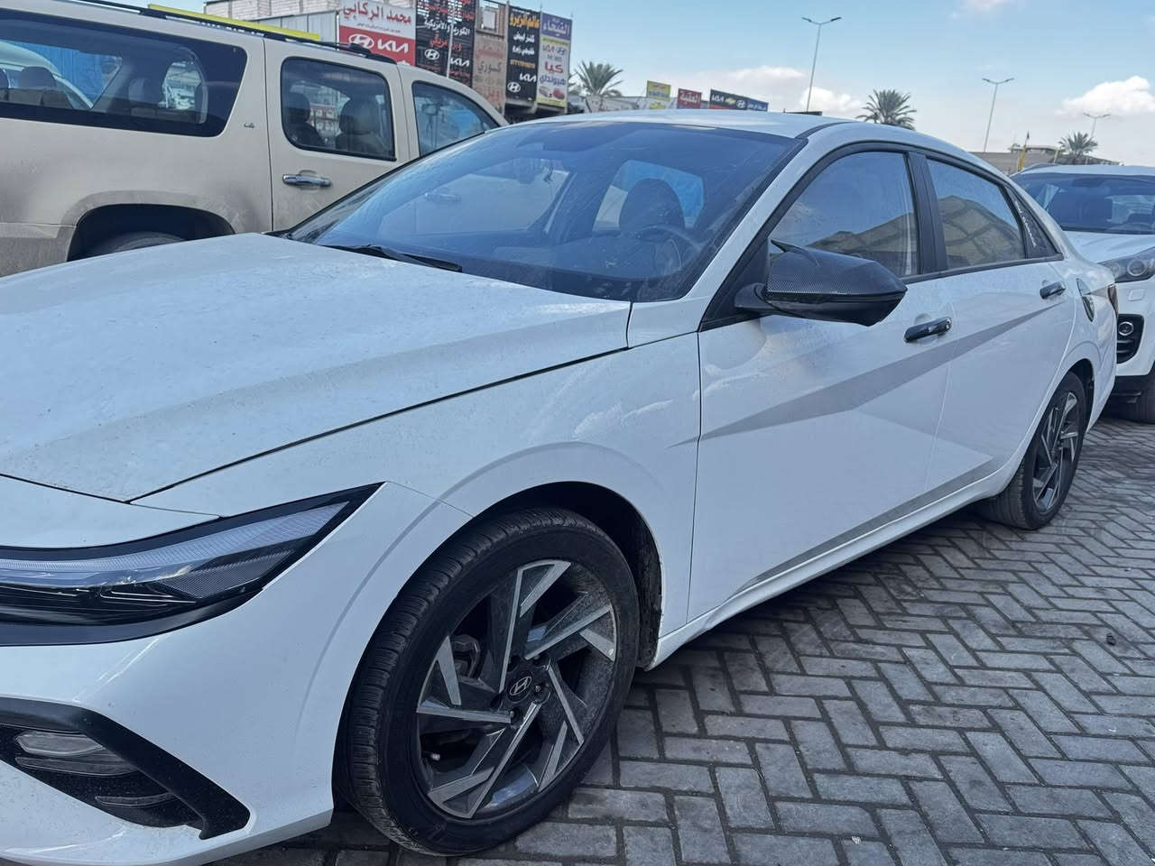 الانترا 2024 فول مواصفات  بصمه كامرات 4   رادار امامي خلفي رادار مرايه  داخل لونين كشنات استيرن تدفئ تبريد حادثها جاملغ السايق والبنيد مبدلات نفس لون 
منفيس بأسمي مكاني بغداد
***********
