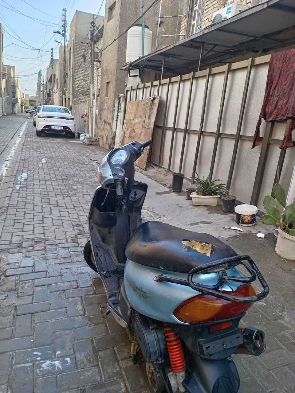 سلام عليكم دراجه ماكس قجمه نضيفه كلشي ما نقصهه السعر ٣٥٠٠وبيهه العنوان بغداد الشعب الرقم ***********
