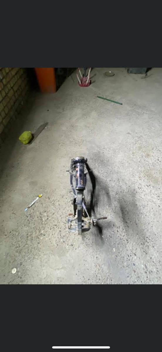 السلام عليكم شاصي بوكسر بدون اوراق مكفول من كلشي السعر ب75 قفل مكاني بغداد الغزالية للأستفسار ***********
