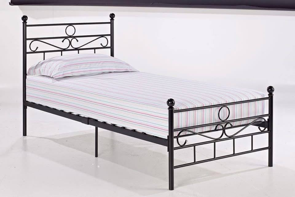 سرير نفر حديد نوعيه الاصلي والثقيله تتحمل وزن ثقيل يوجد توصيل لكل المحافظات 
F110


**إذا كنت صاحب هذا الإعلان وتريد حذفه لأي سبب، رجاءا أرسل رسالة إلى الدعم الفني**