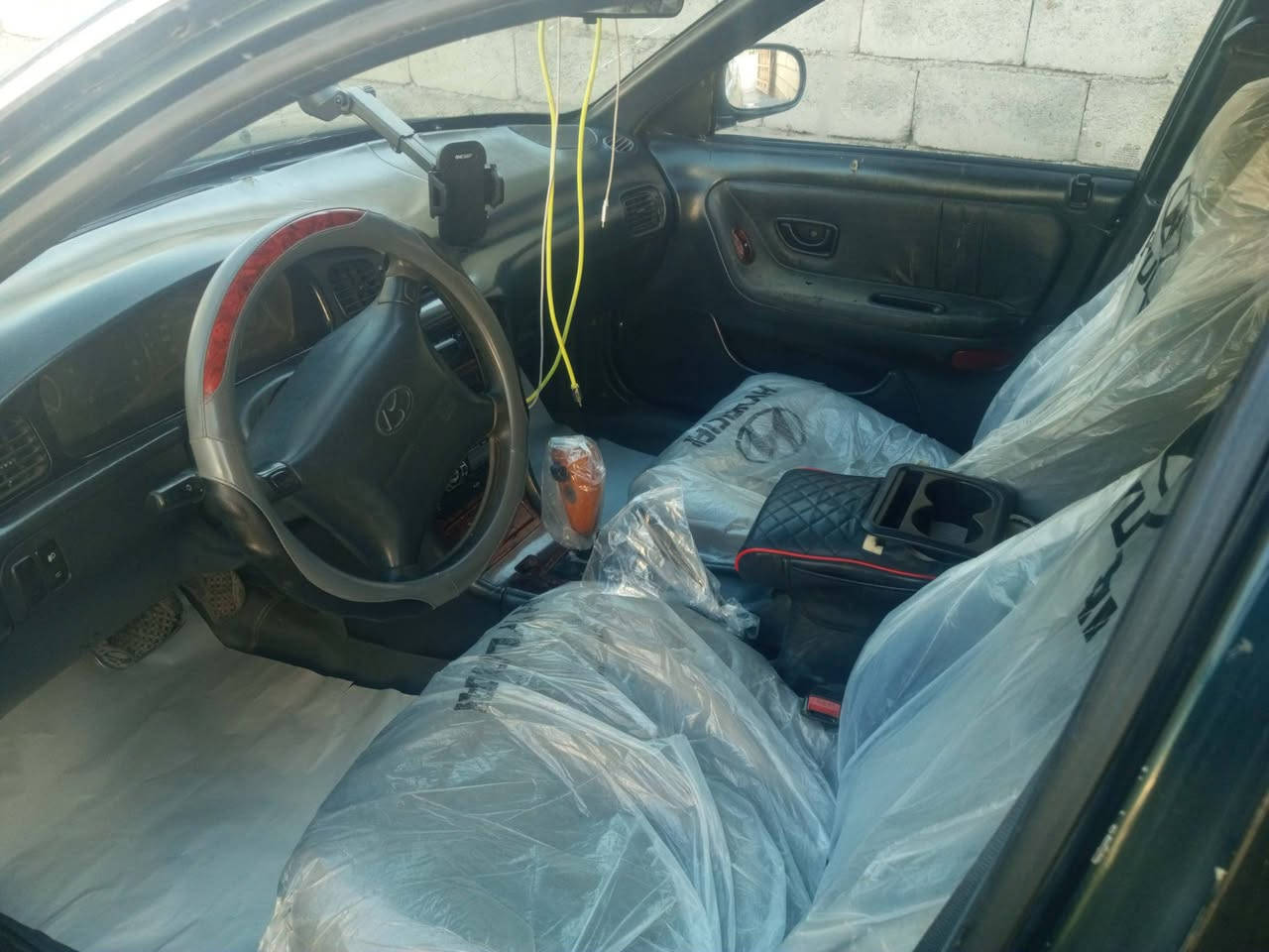 السلام عليكم سياره سوناتا تو موديل 94 رقم ديالى الجديد سنويه جديده كير محرك خير من ضمان تايرات جدد مصبوغة عام نقصها تبريد بس قايش وغاز والسعر مناسب اتصال او خاص متواجد مكانها ديالى ***********
